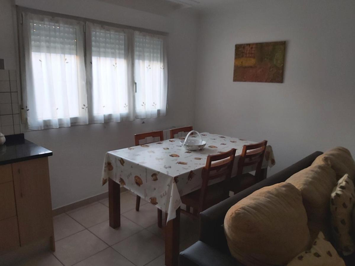 Apartamento En Zona Costera, Muy Cerquita De La Playa Apartment A Pobra do Caramiñal Exterior photo
